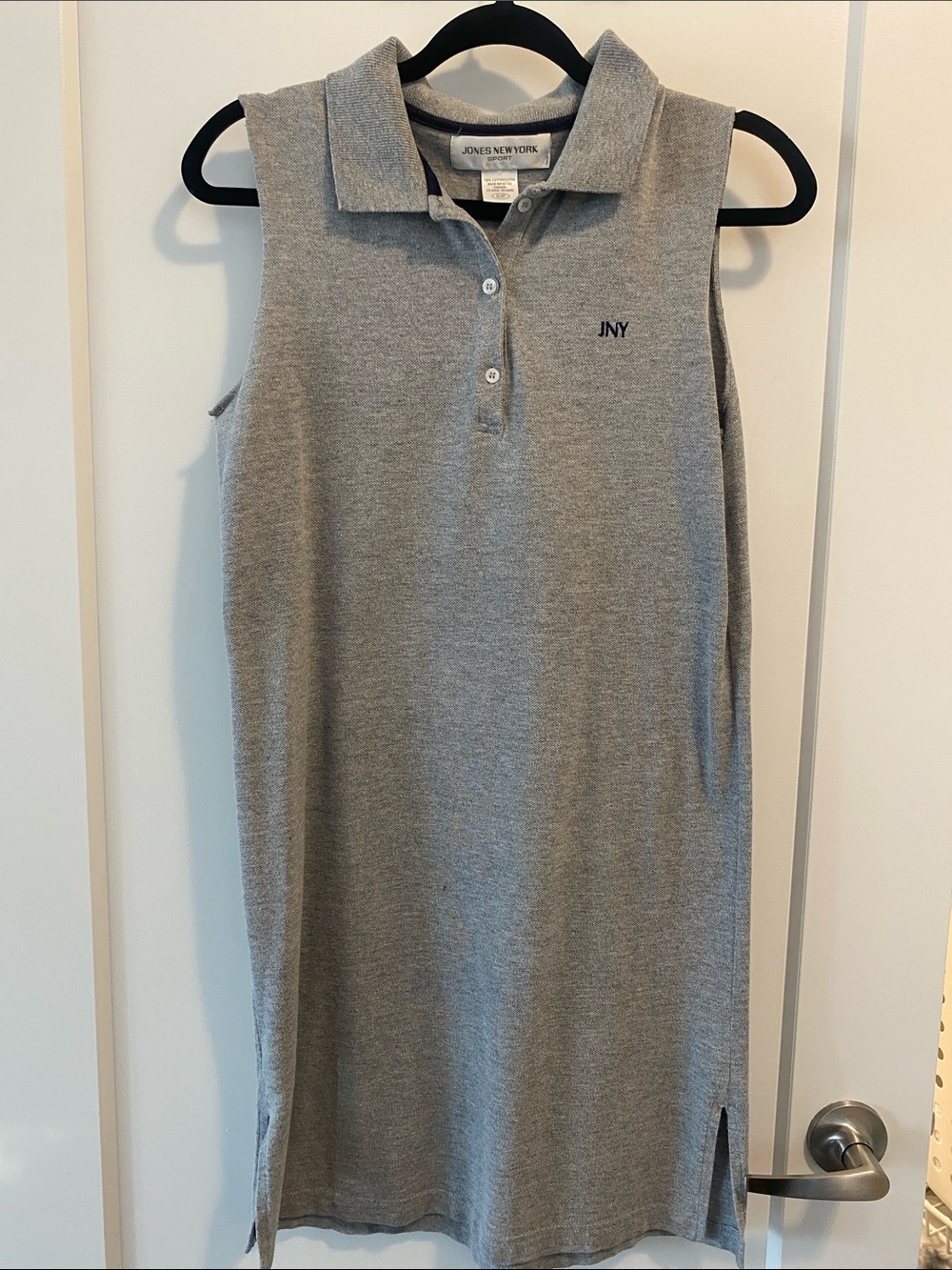 Jones New York Light Gray Sleeveless Polo Dress